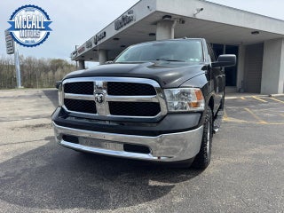 2023 RAM 1500 Classic Tradesman Crew Cab 4x4 5'7' Box