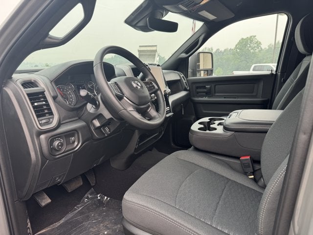 2026 RAM Ram 2500 RAM 2500 BLACK EXPRESS CREW CAB 4X4 6'4' BOX