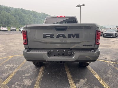 2026 RAM Ram 2500 RAM 2500 BLACK EXPRESS CREW CAB 4X4 6'4' BOX