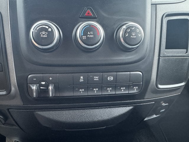 2018 RAM 2500 Tradesman Crew Cab 4x4 6'4' Box