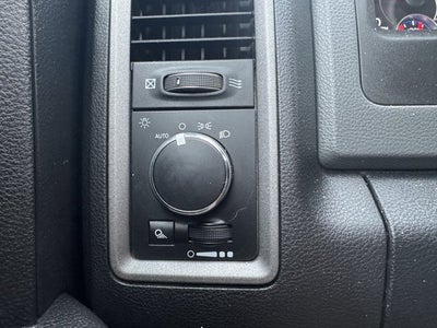 2018 RAM 2500 Tradesman Crew Cab 4x4 6'4' Box