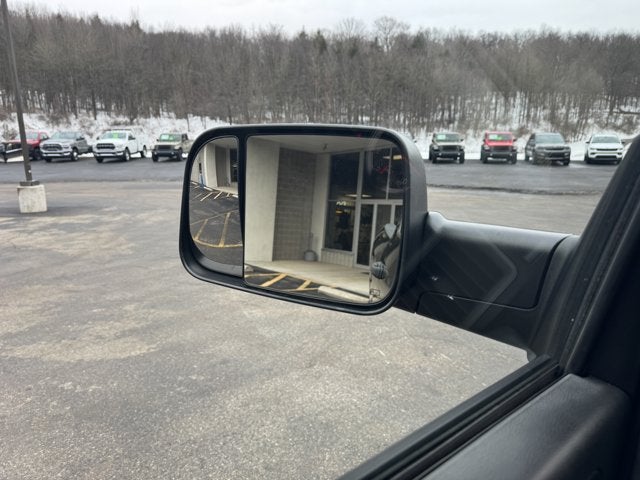 2018 RAM 2500 Tradesman Crew Cab 4x4 6'4' Box