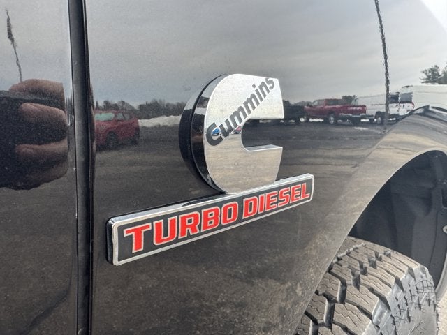 2018 RAM 2500 Tradesman Crew Cab 4x4 6'4' Box