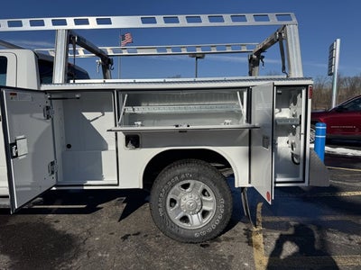 2024 RAM 3500 Tradesman Regular Cab 4x4 8' Box