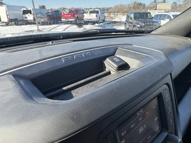 2024 RAM 3500 Tradesman Regular Cab 4x4 8' Box