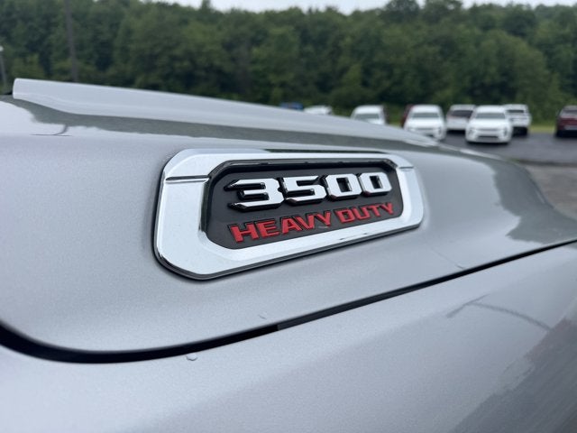 2023 RAM 3500 Chassis Tradesman/SLT