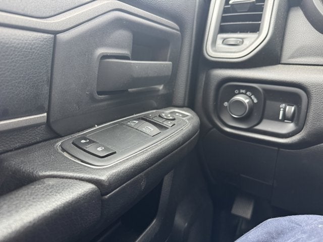 2023 RAM 3500 Chassis Tradesman/SLT