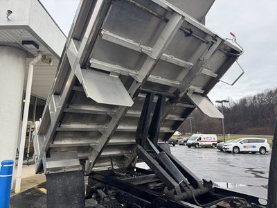 2022 RAM 3500 Chassis Tradesman/SLT