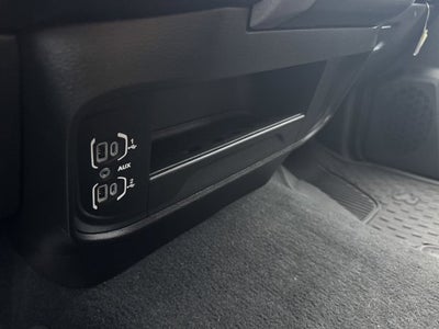 2022 RAM 3500 Chassis Tradesman/SLT