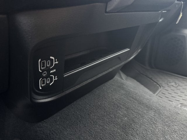 2022 RAM 3500 Chassis Tradesman/SLT