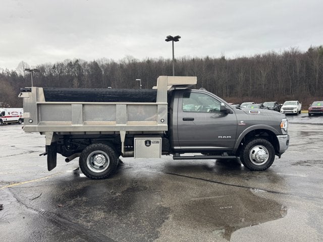 2022 RAM 3500 Chassis Tradesman/SLT