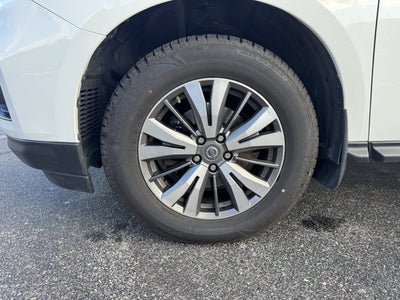2019 Nissan Pathfinder SV