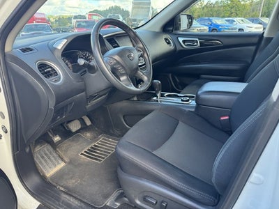 2019 Nissan Pathfinder SV