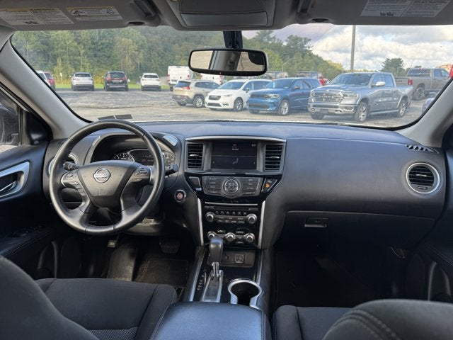 2019 Nissan Pathfinder SV