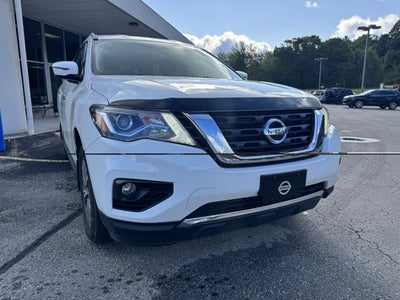 2019 Nissan Pathfinder SV