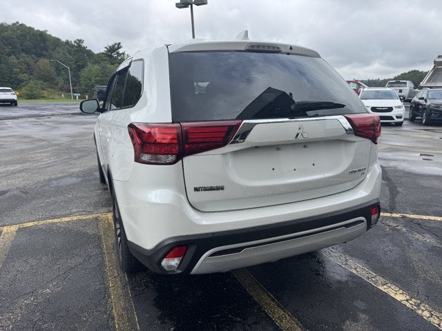 2019 Mitsubishi Outlander SE