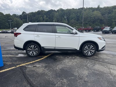 2019 Mitsubishi Outlander SE