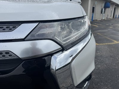2019 Mitsubishi Outlander SE